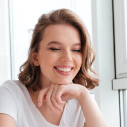 kto może mieć implanty zębów od dentysty